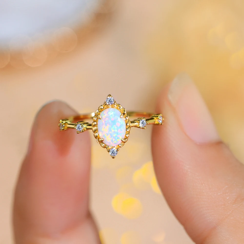 R075 Anillo plata enchapado oro con Ópalo